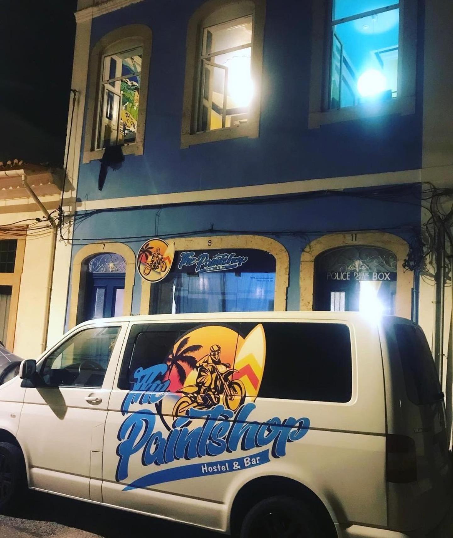 The Paintshop Hostel فيغيورا دا فوز المظهر الخارجي الصورة